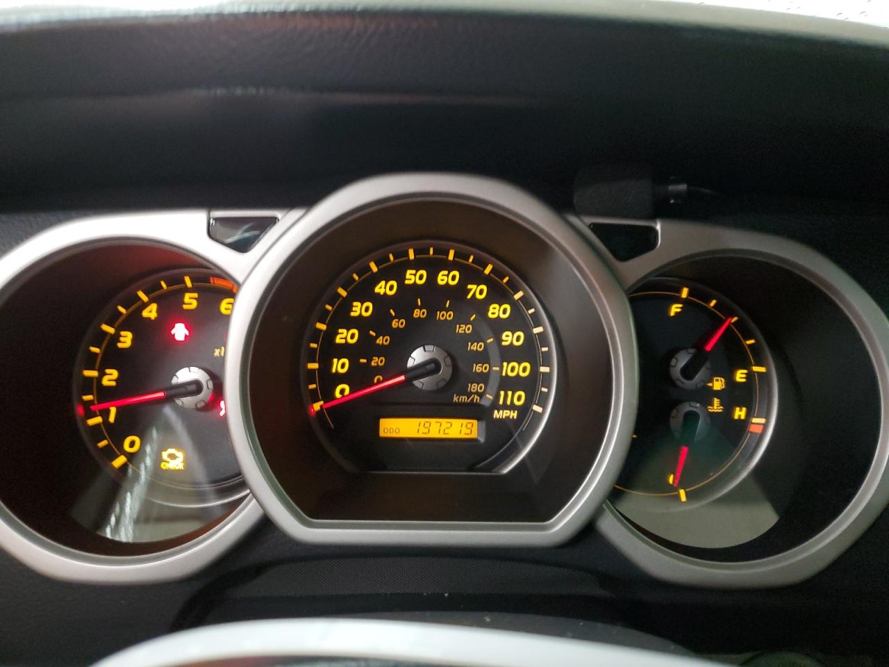 2005 Toyota 4Runner - Image 9
