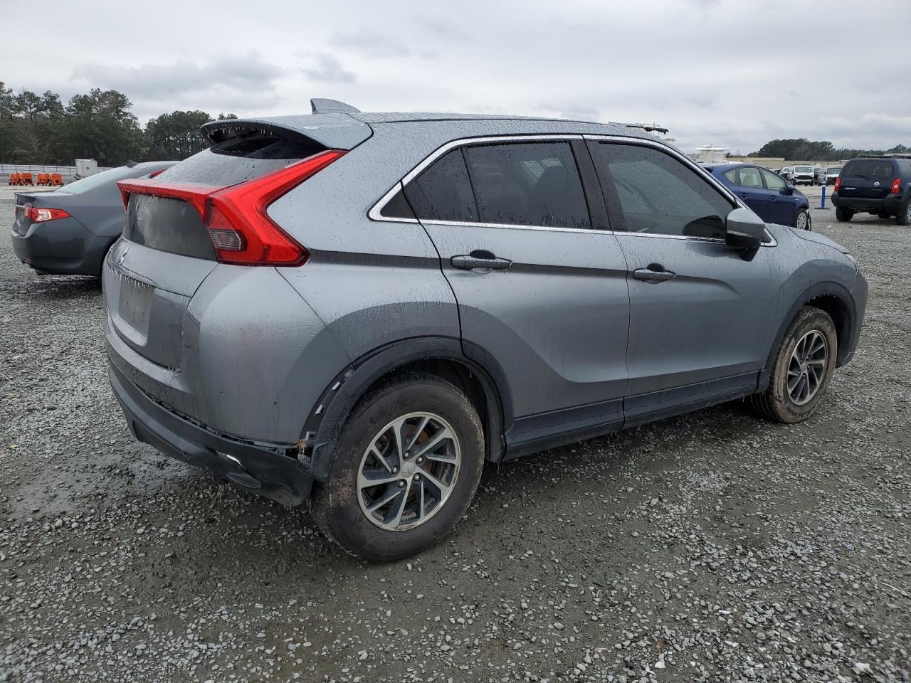 2020 Mitsubishi Eclipse - Image 3