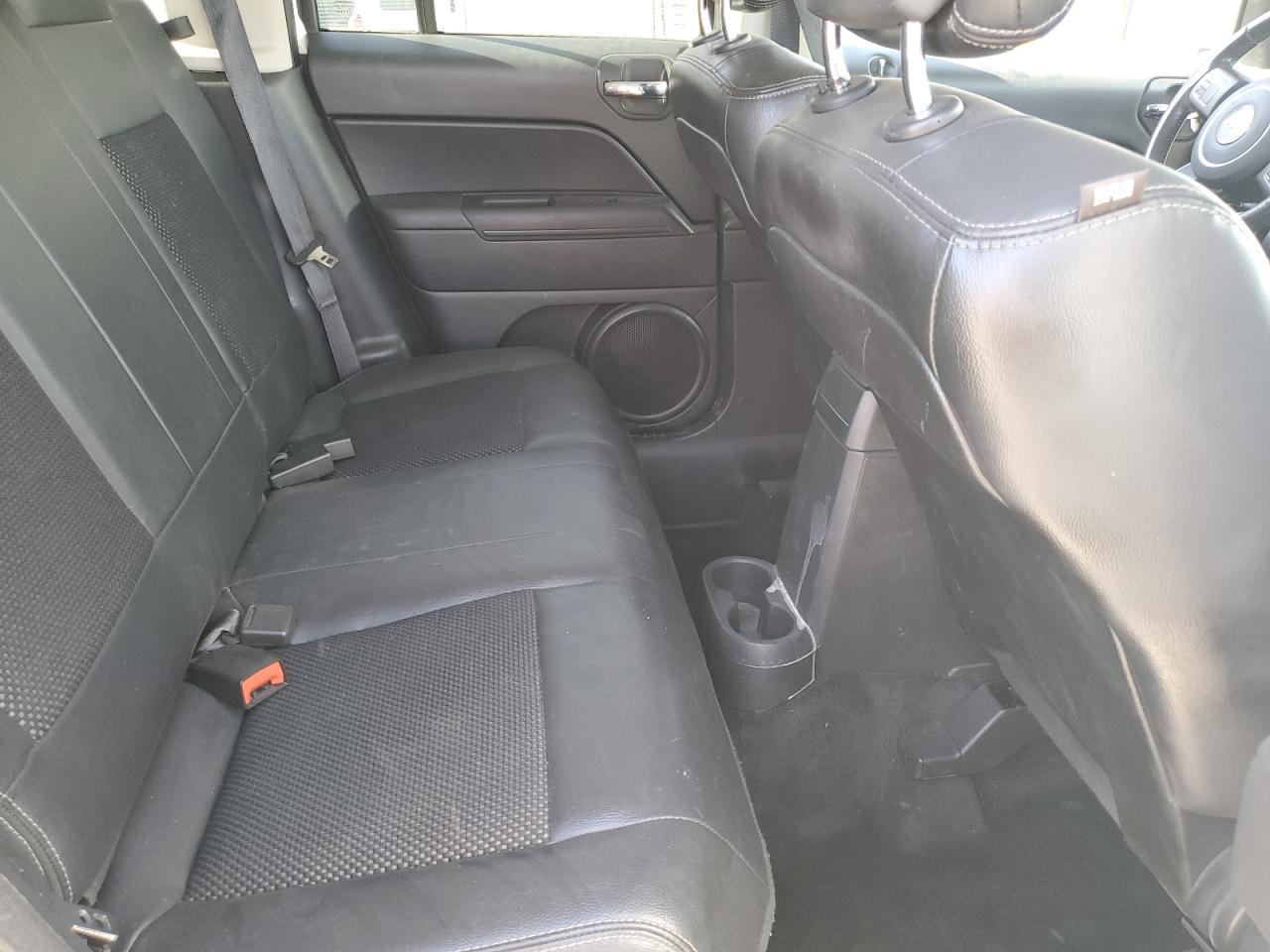 2016 Jeep Liberty (Patriot) - Image 11