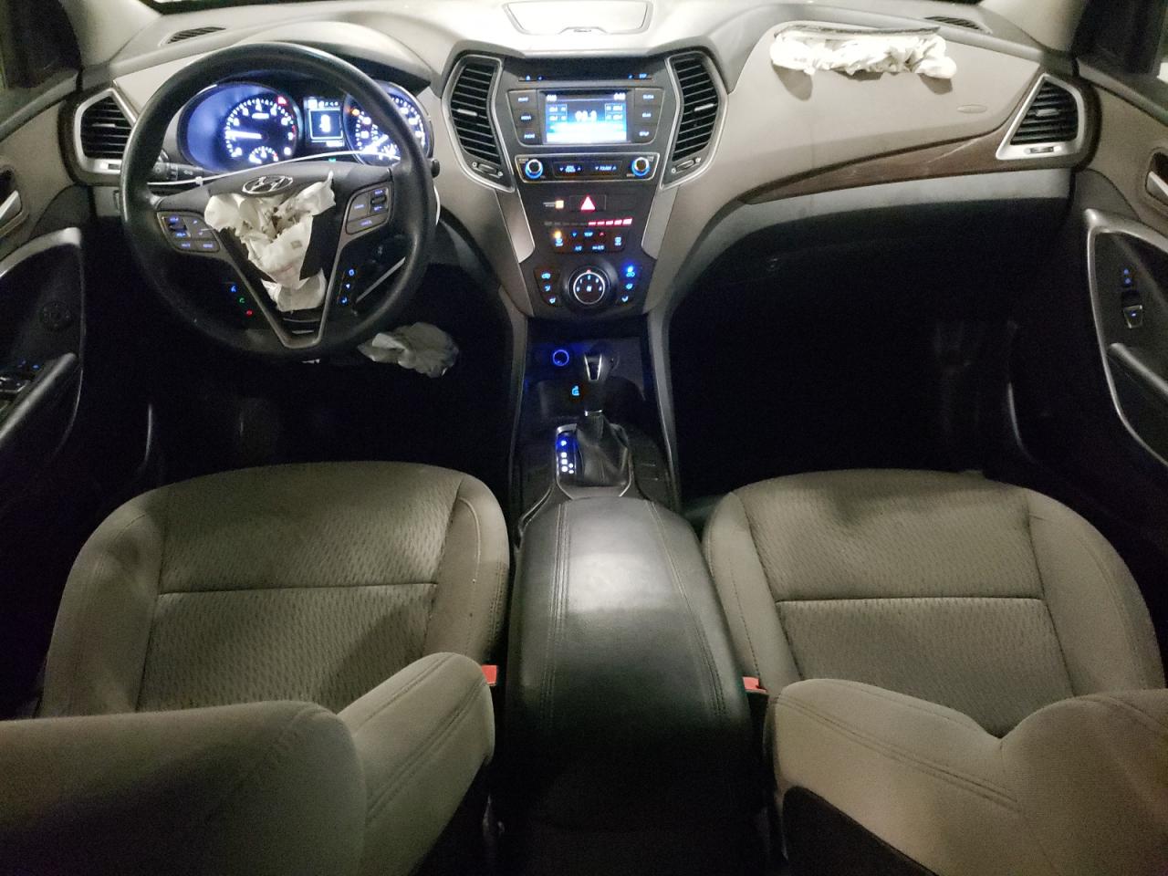 2018 Hyundai Santa Fe - Image 8
