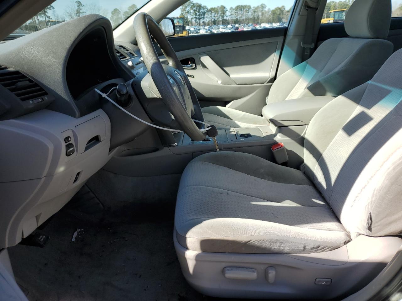 2011 Toyota Camry - Image 7