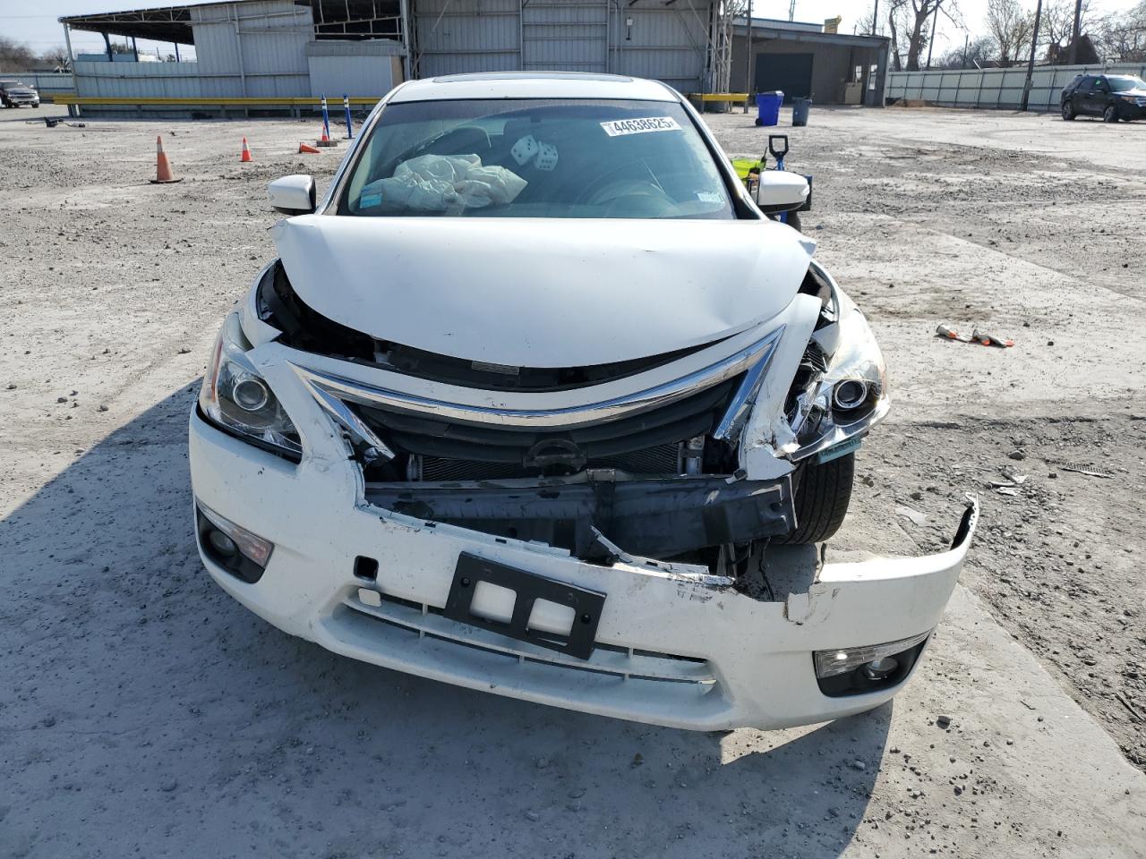 2015 Nissan Altima - Image 5