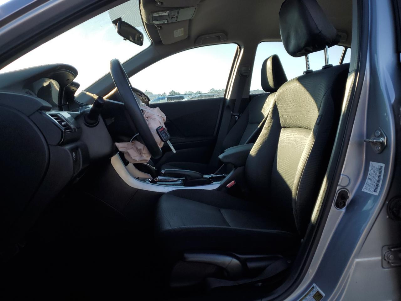 1HGCR2F35HA131819 HONDA ACCORD 2017