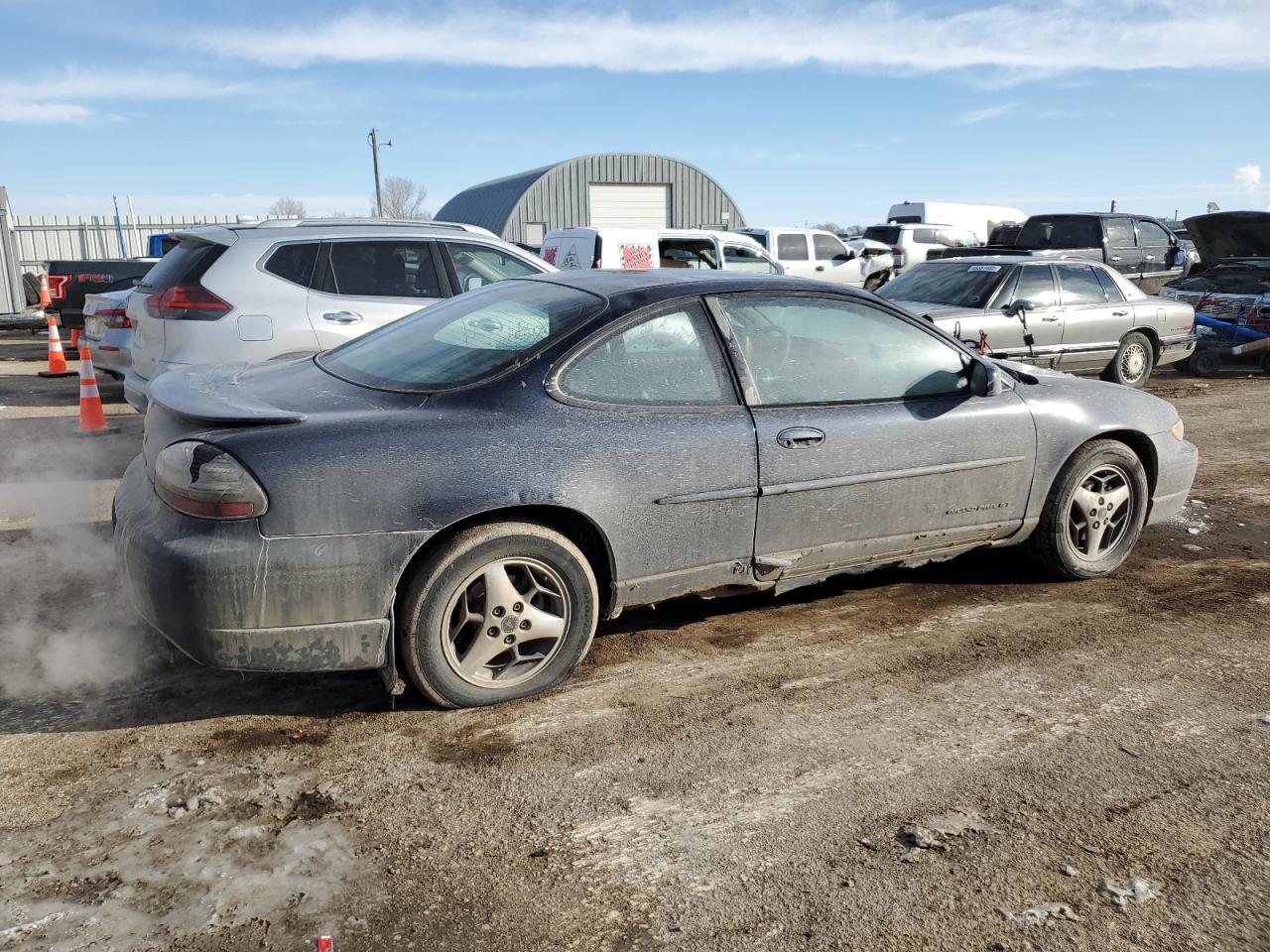 2001 Pontiac Grand Prix - Image 3