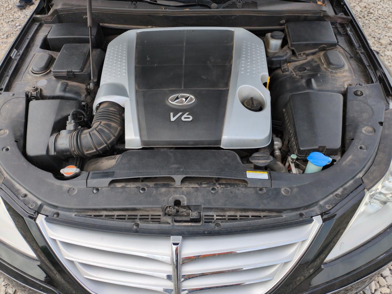2009 Hyundai Genesis - Image 11