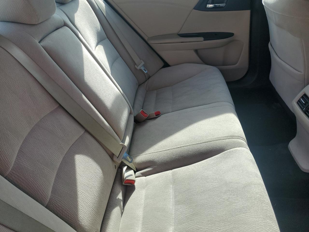 2015 Honda Accord - Image 11