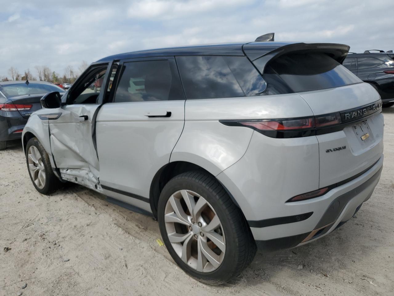 2022 Land Rover Range Rover - Image 2
