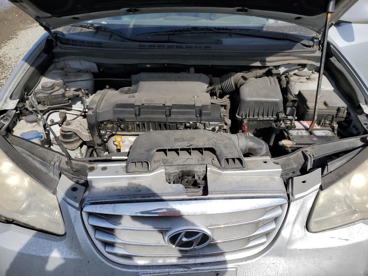 2010 Hyundai Elantra - Image 11