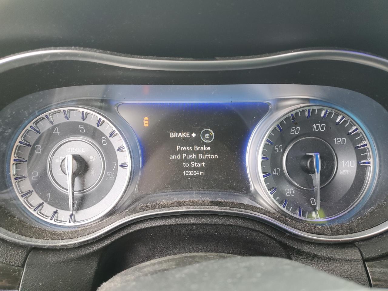 2016 Chrysler 300 - Image 9