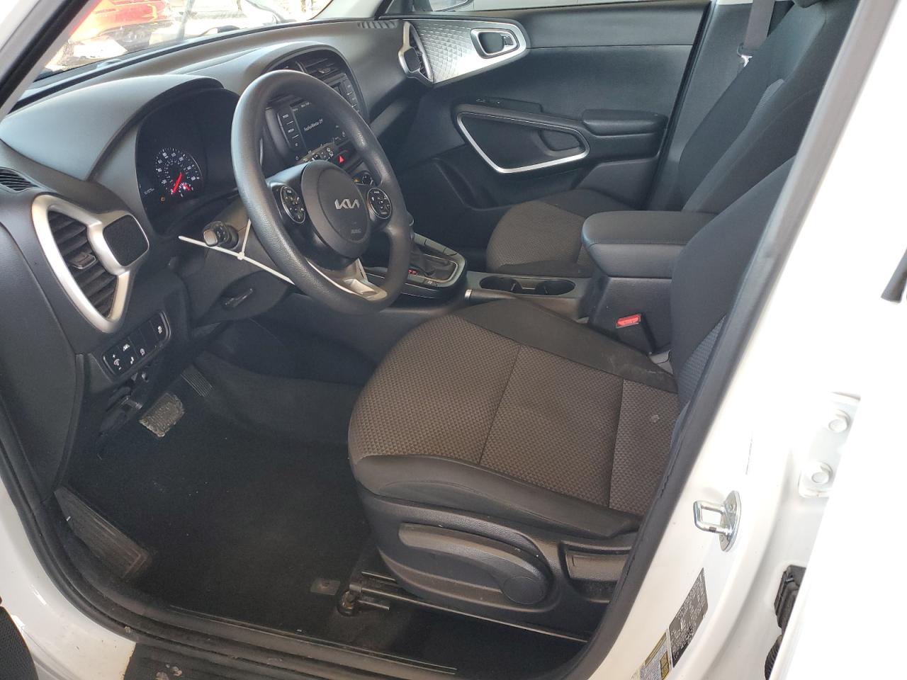 2022 Kia Soul - Image 7