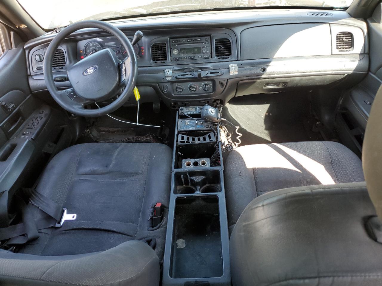 2008 Ford Crown Victoria - Image 8