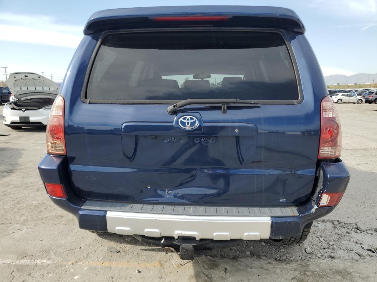 2004 Toyota 4Runner - Image 6