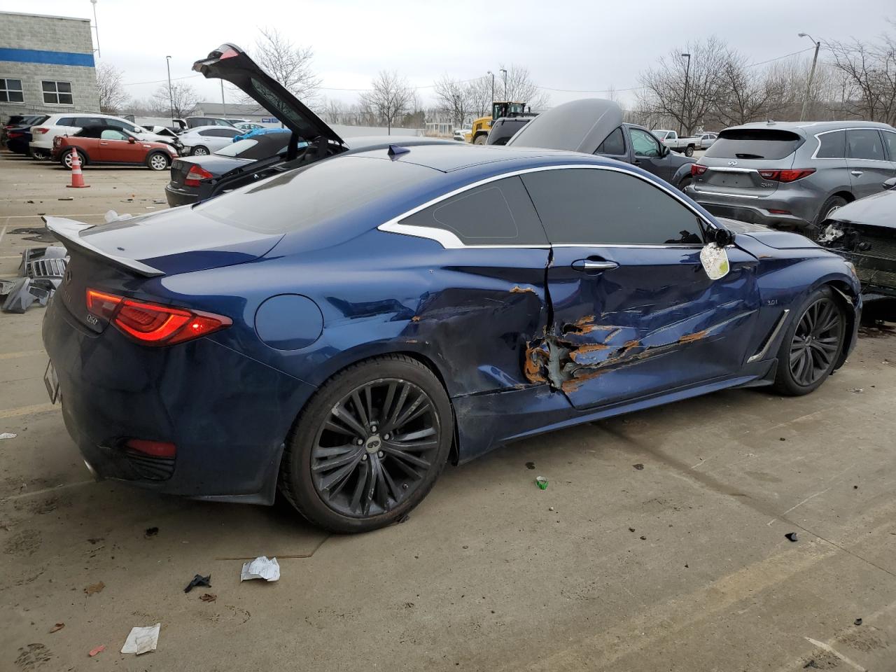 2017 Infiniti Q60 - Image 3