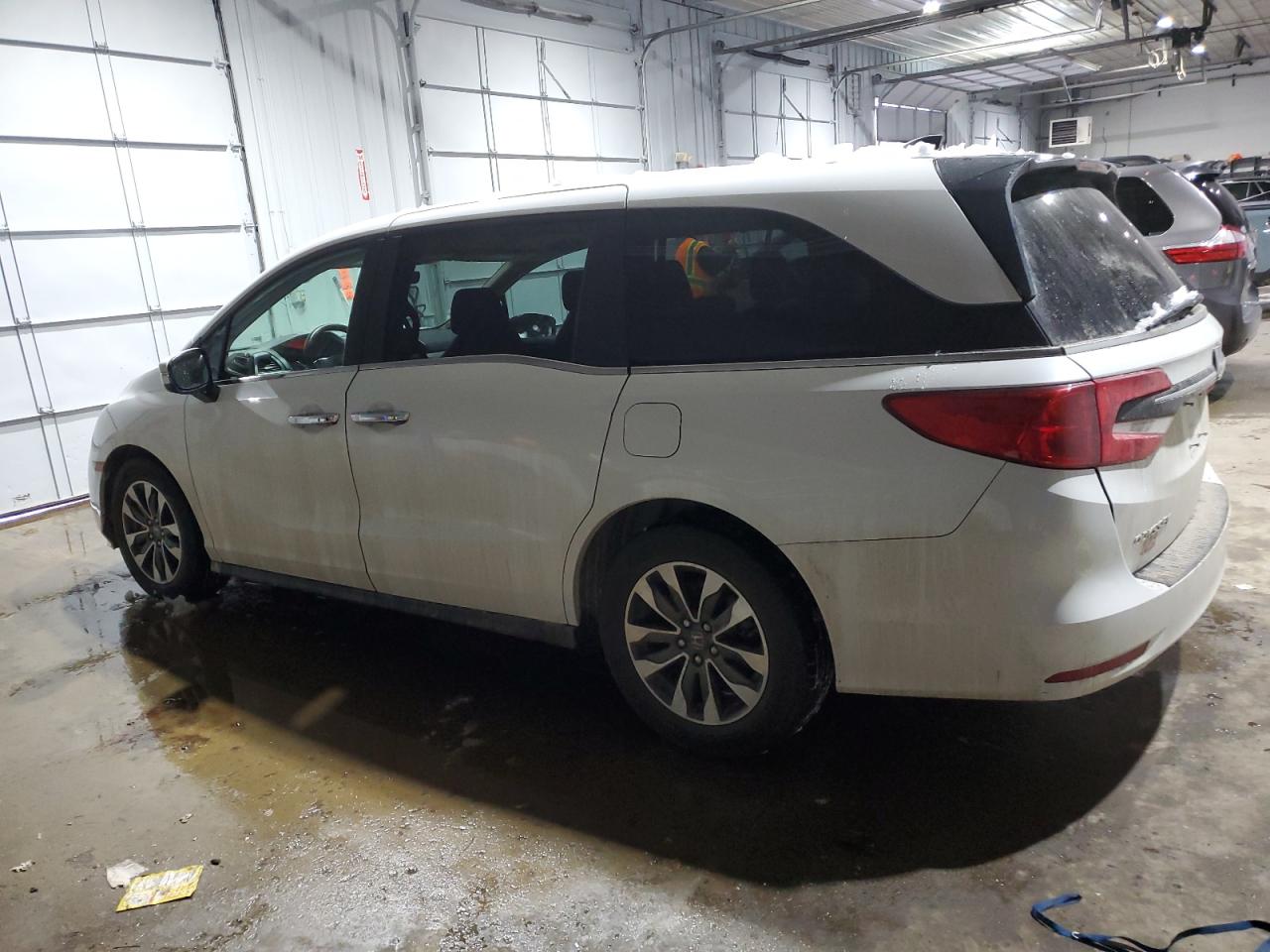 2021 Honda Odyssey - Image 2
