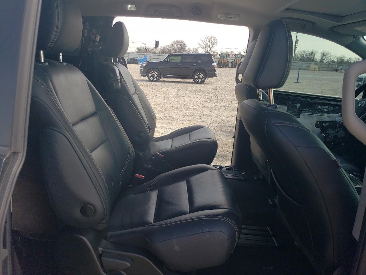 2018 Toyota Sienna - Image 11
