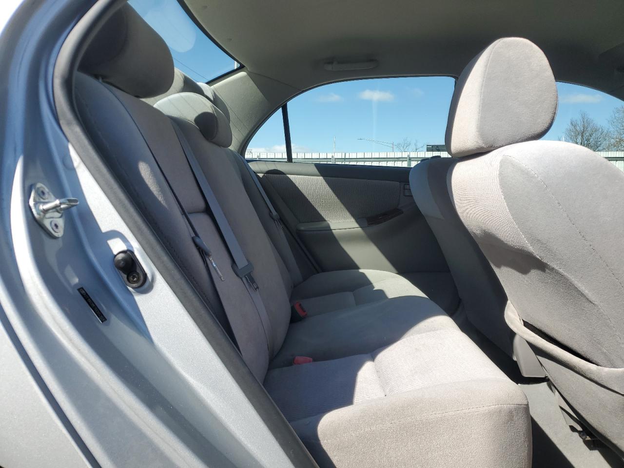 2006 Toyota Corolla - Image 10
