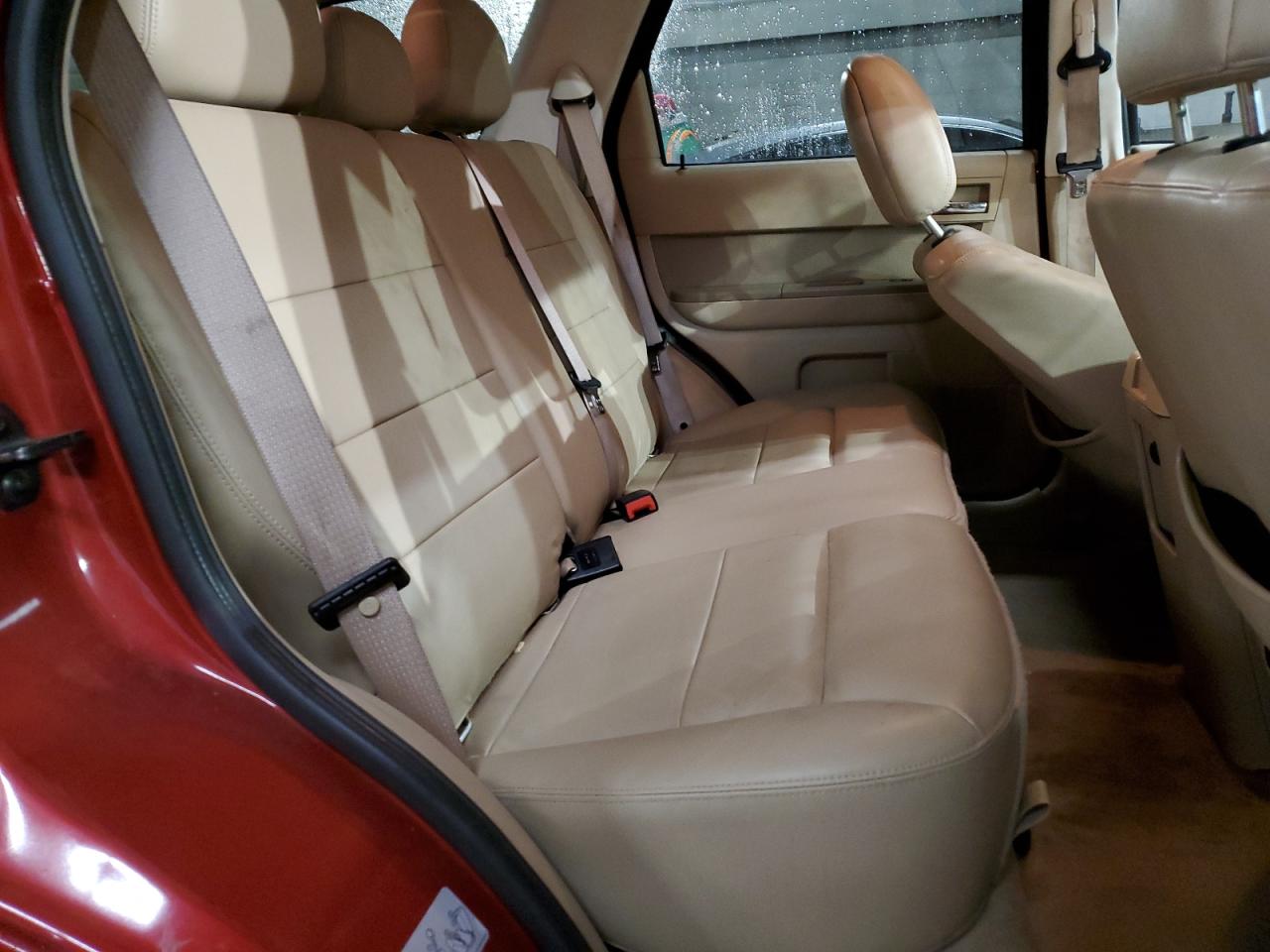 2011 Ford Escape - Image 10