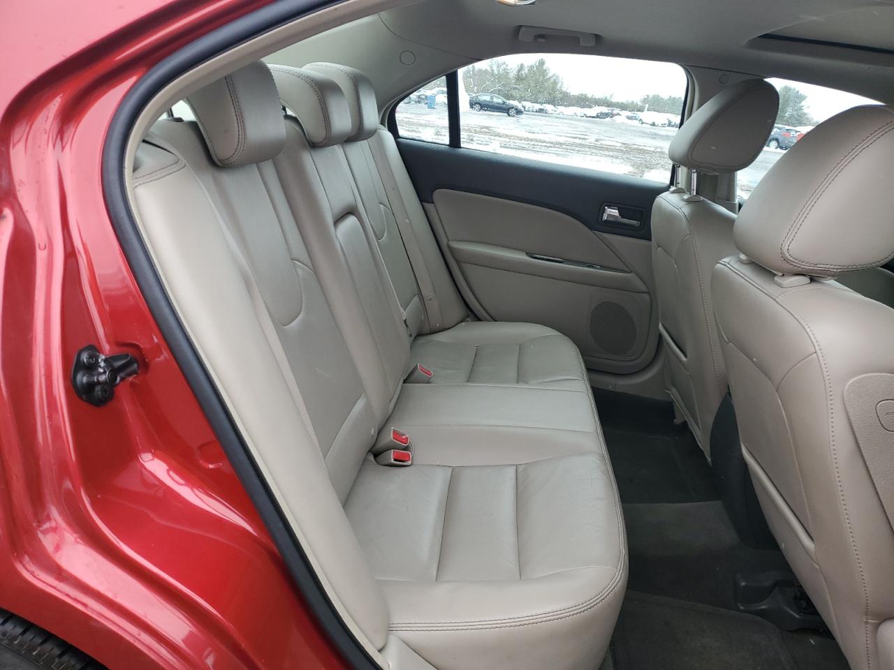 2010 Ford Fusion - Image 10