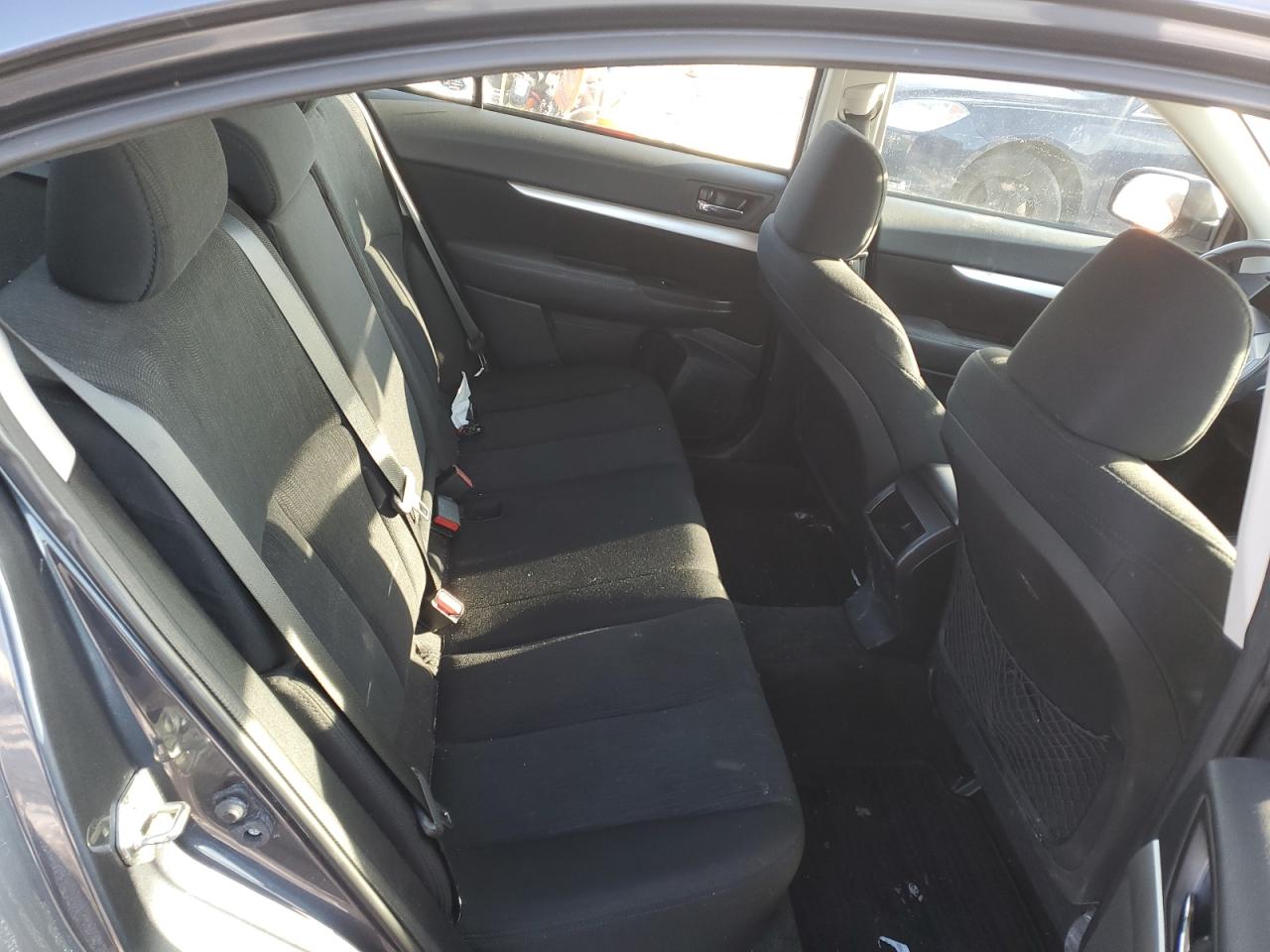 2014 Subaru Legacy - Image 10