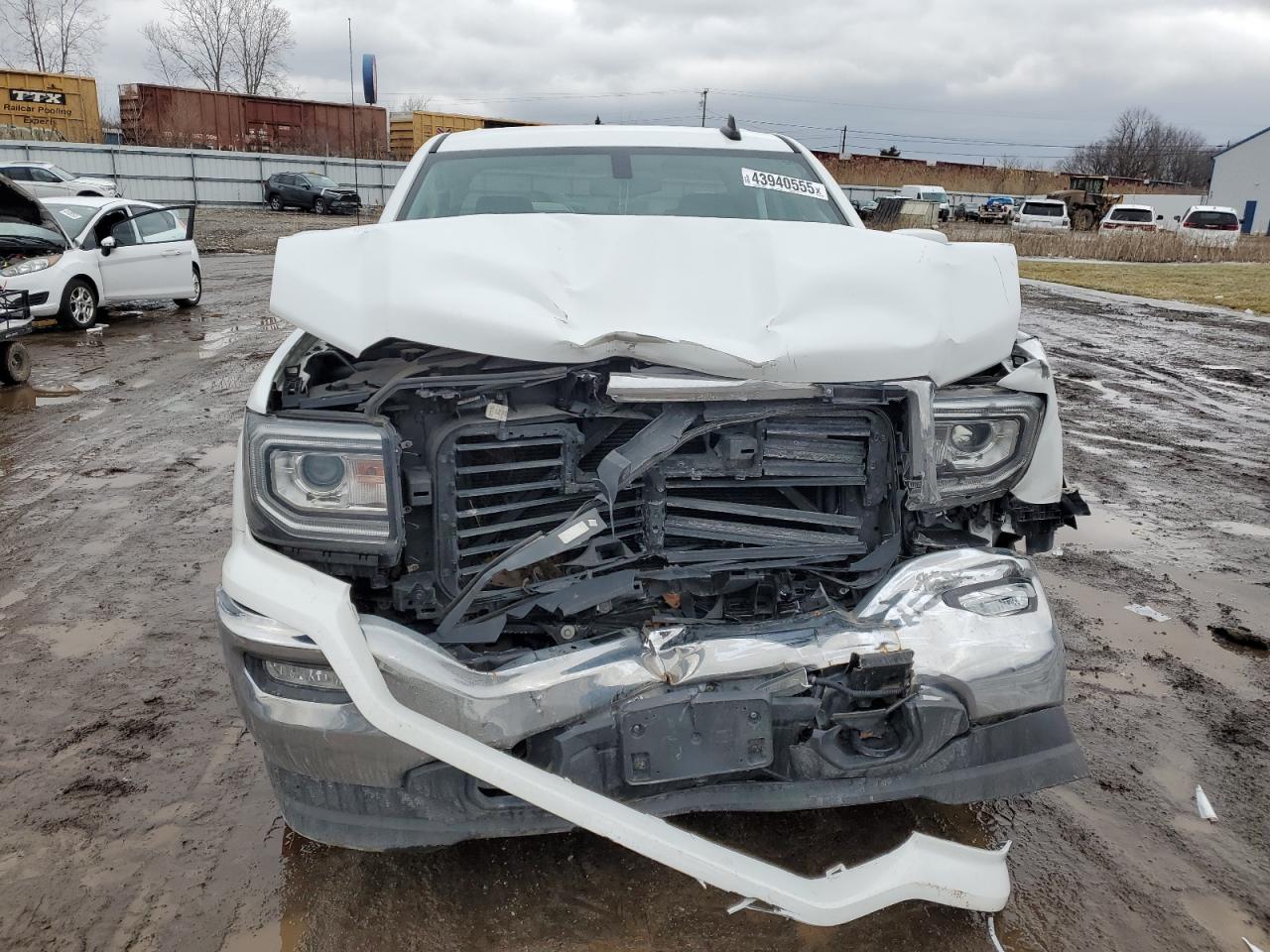 2019 GMC Sierra - Image 5