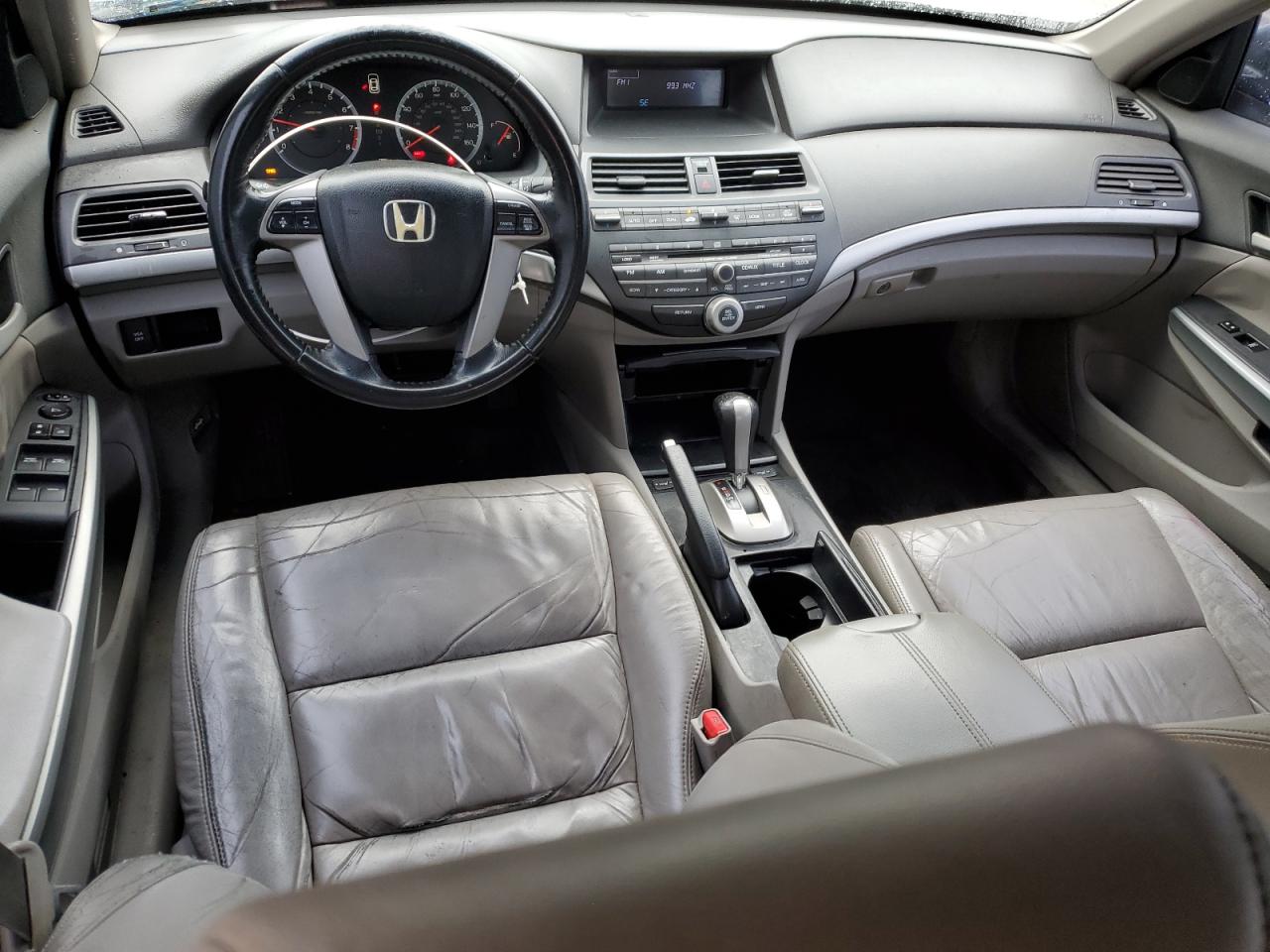 2009 Honda Accord - Image 8