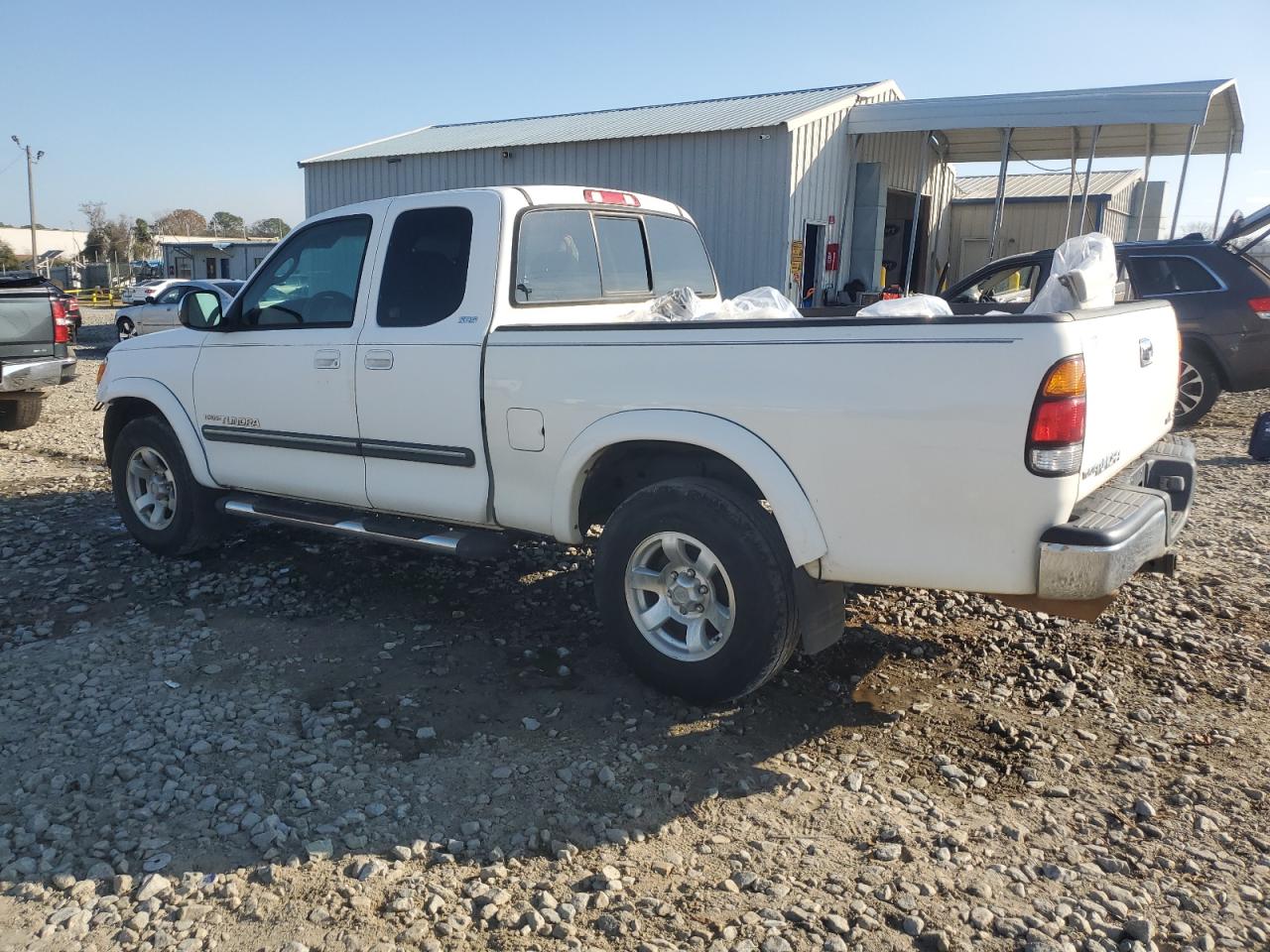 2004 Toyota Tundra - Image 2