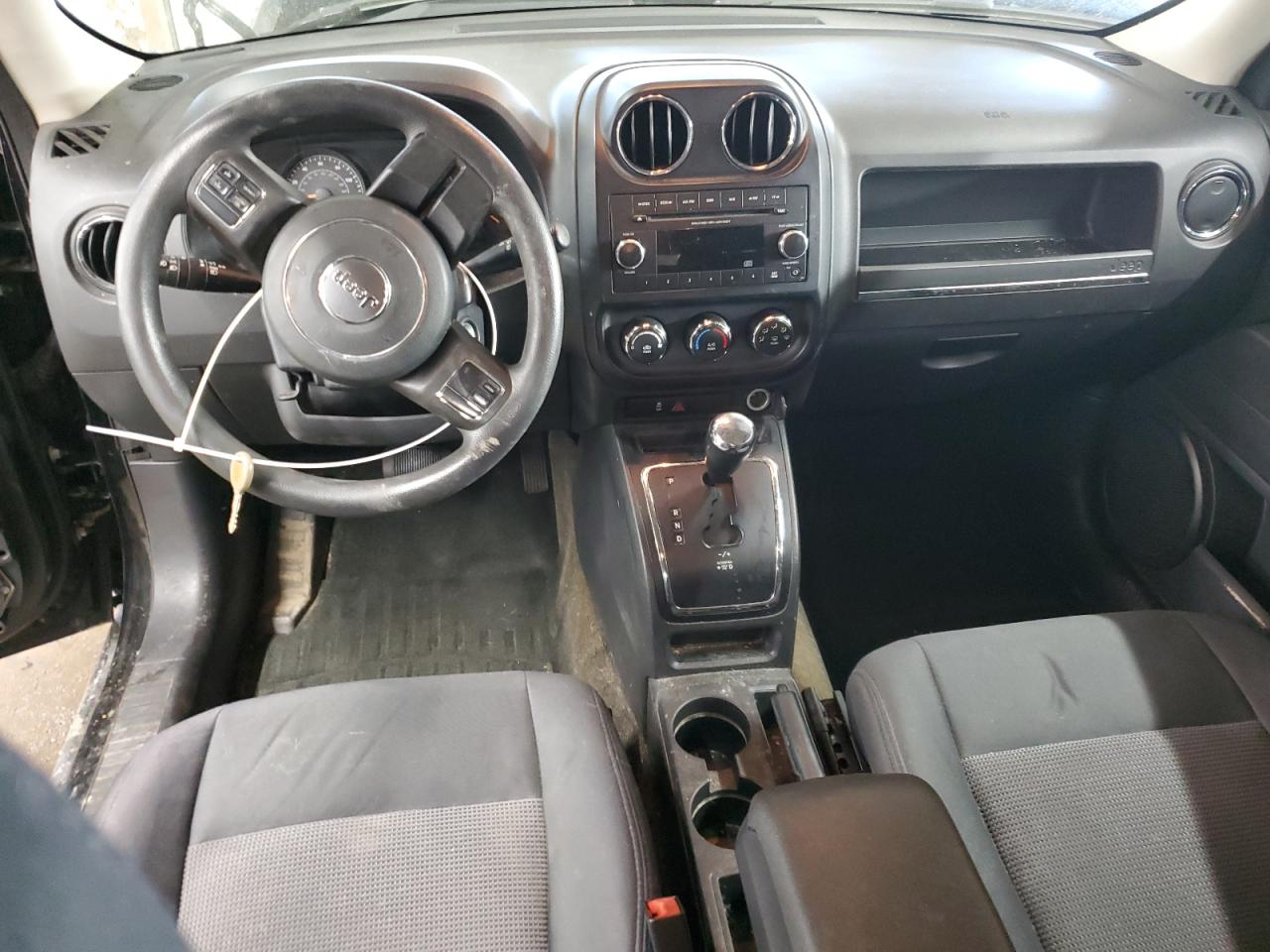 2014 Jeep Liberty (Patriot) - Image 8