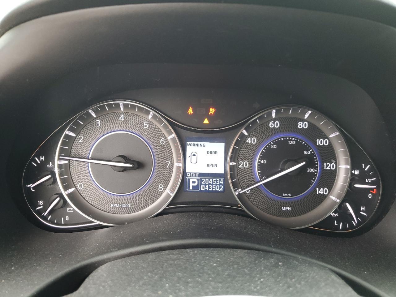 2012 Infiniti QX56 - Image 9