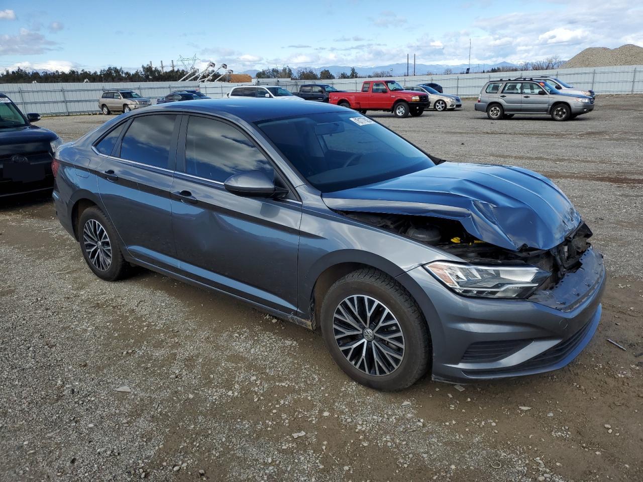 2021 Volkswagen Jetta - Image 4