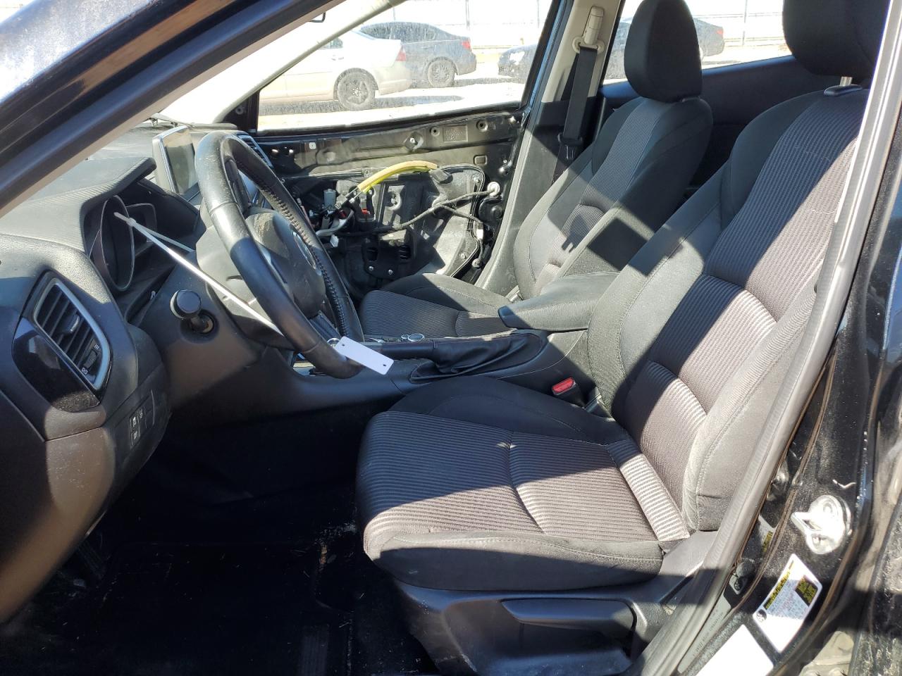 2014 Mazda 3 - Image 7