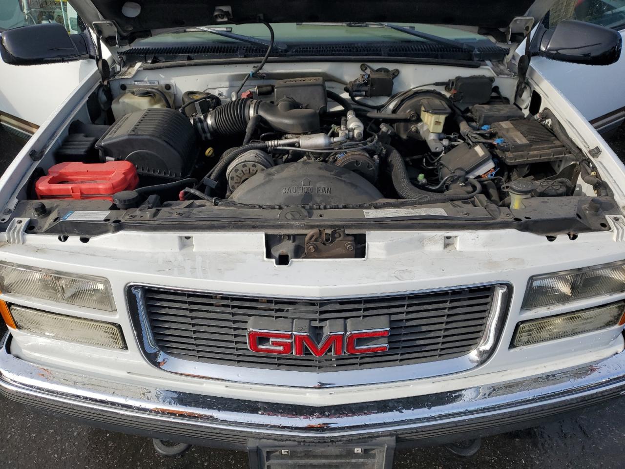 1999 GMC Yukon - Image 12