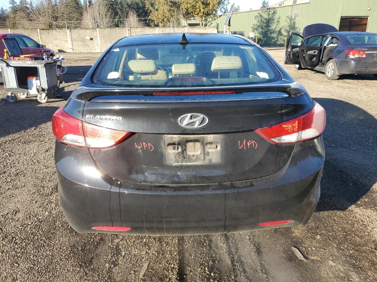 2013 Hyundai Elantra - Image 6