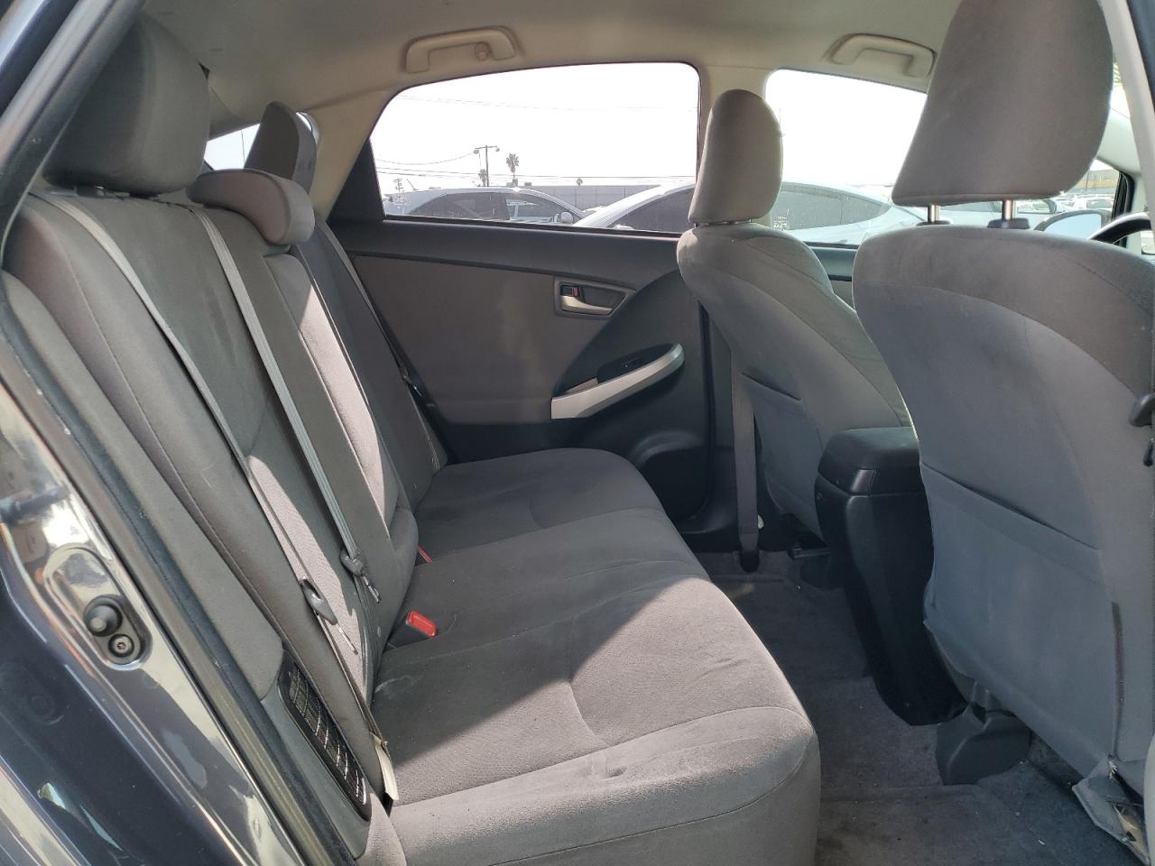 2013 Toyota Prius - Image 10