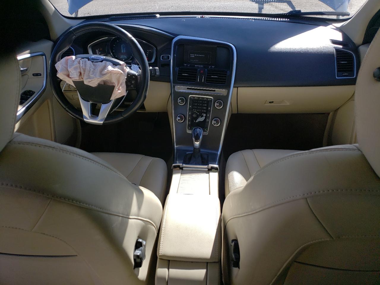 2015 Volvo XC60 - Image 8