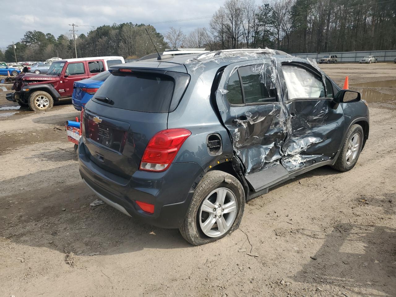 2021 Chevrolet Trax - Image 3