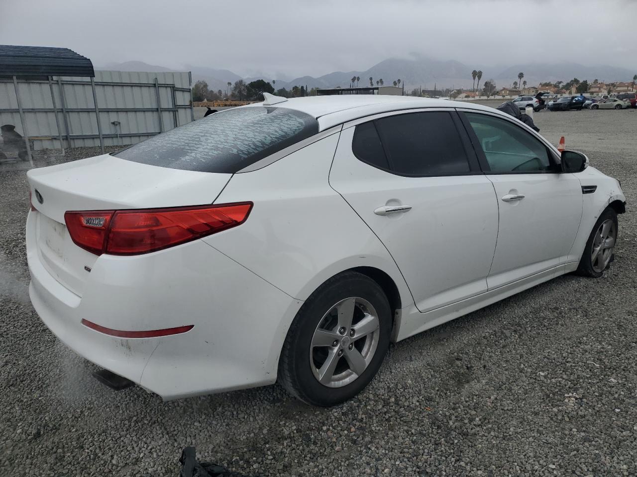 2015 Kia Optima - Image 3