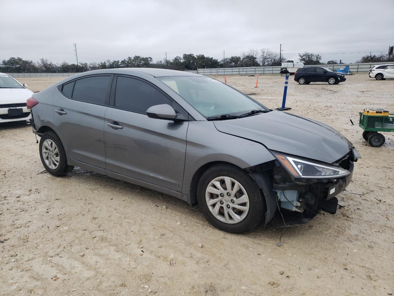 2019 Hyundai Elantra - Image 4