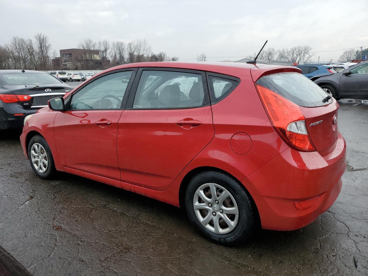 2013 Hyundai Accent - Image 2