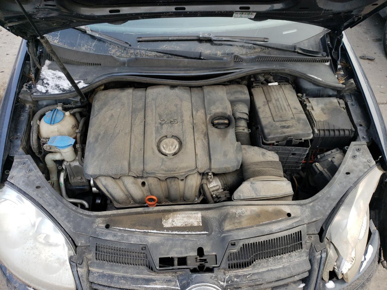 2010 Volkswagen Jetta - Image 11