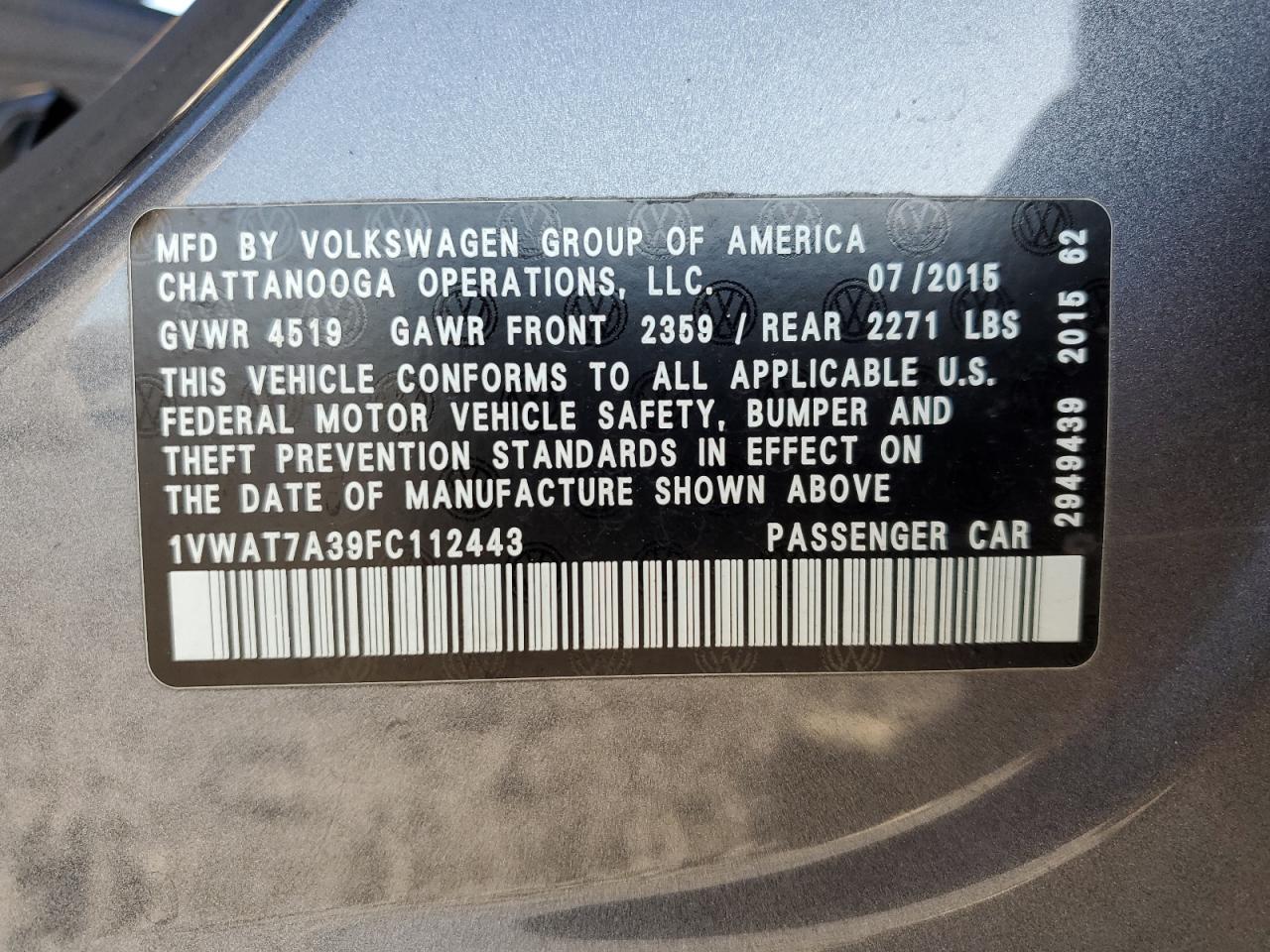 2015 Volkswagen Passat - Image 14