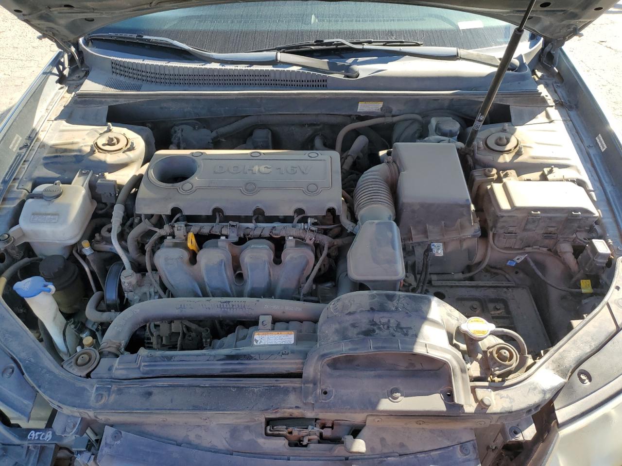 2009 Hyundai Sonata - Image 11