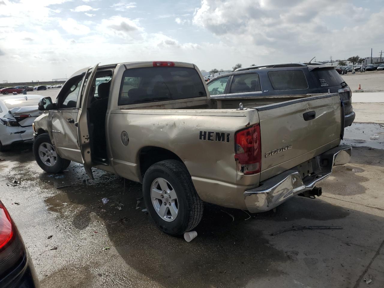 2004 Dodge RAM - Image 2