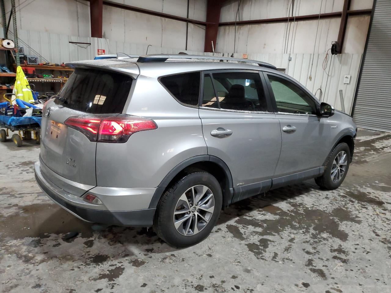 2017 Toyota RAV 4 - Image 3