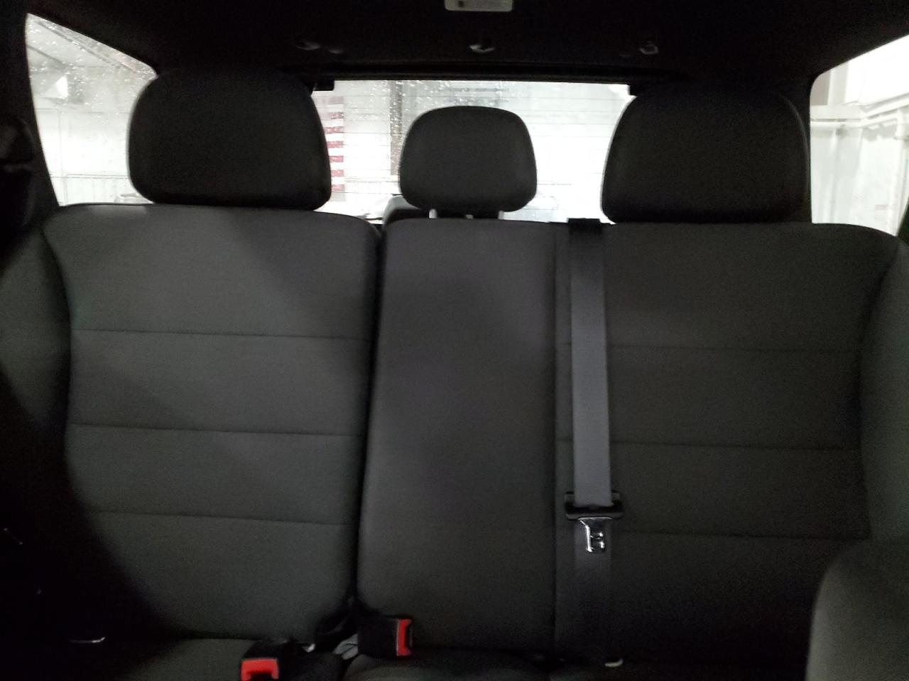 2011 Ford Escape - Image 10