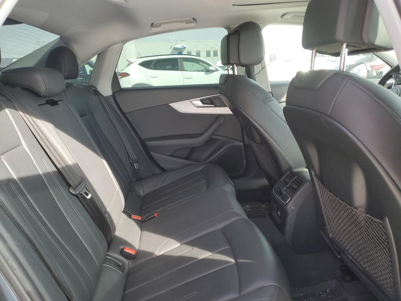 2017 Audi A4 - Image 10