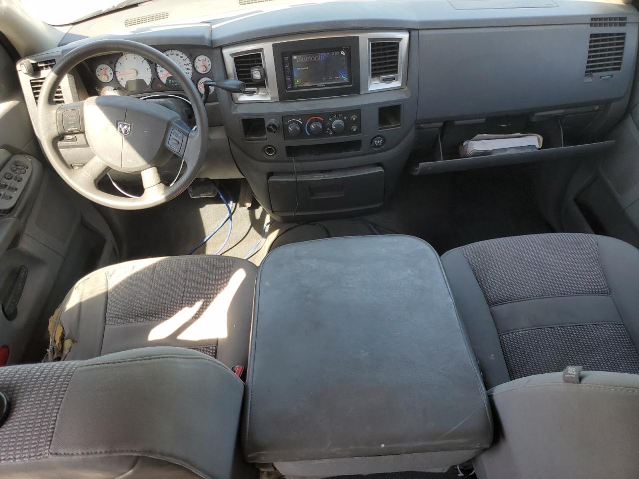 2007 Dodge RAM - Image 8