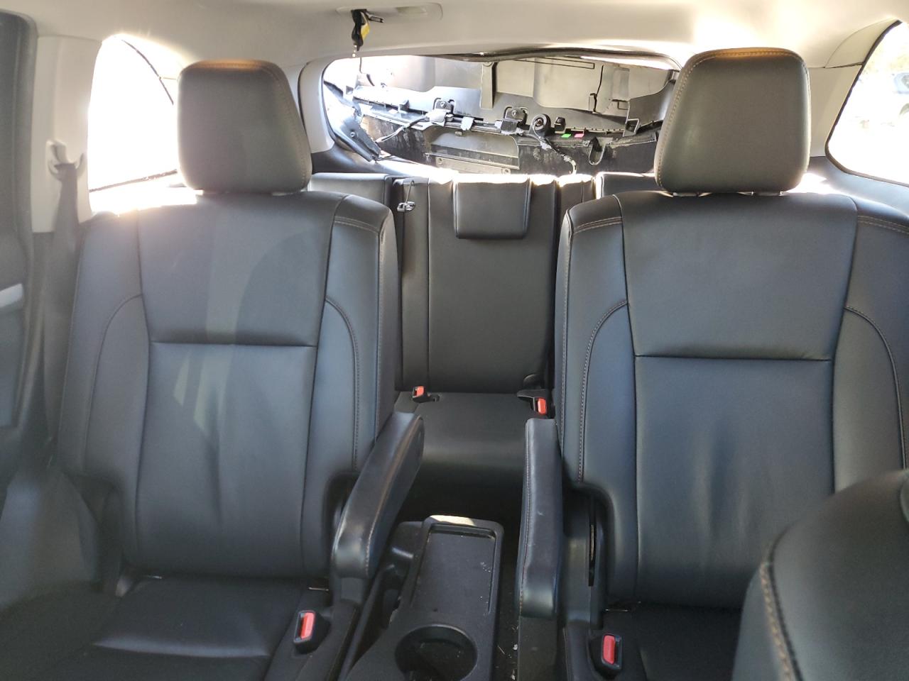 2019 Toyota Highlander - Image 10