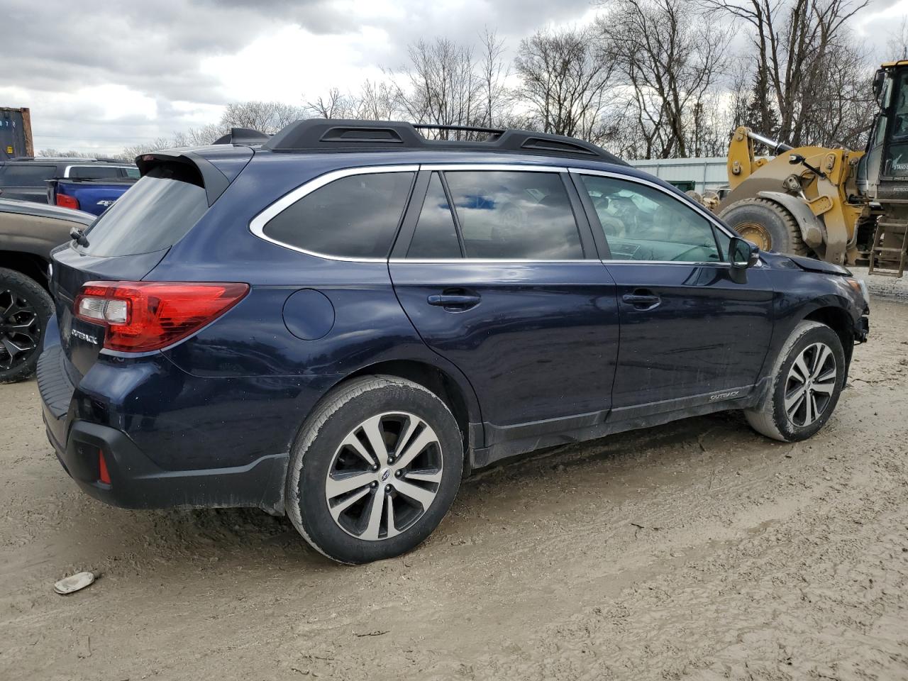 2018 Subaru Outback - Image 3