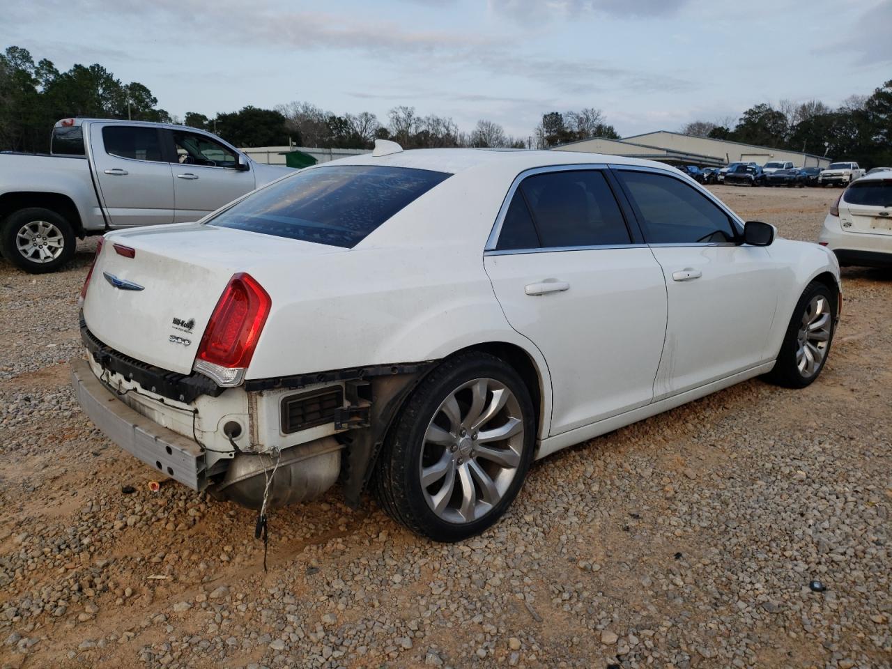 2018 Chrysler 300 - Image 3