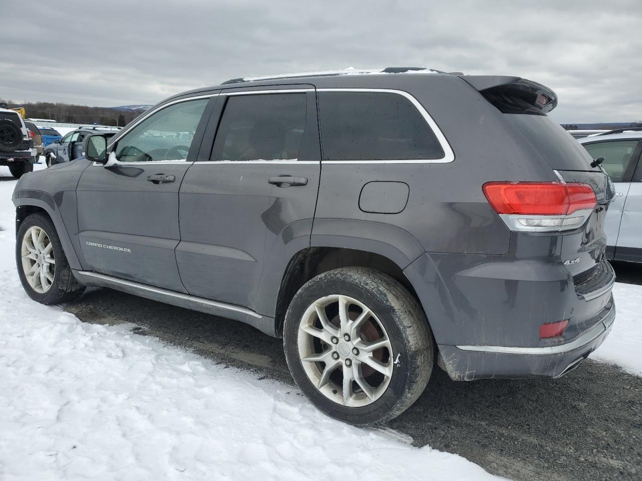 2015 Jeep Grand Cherokee - Image 2